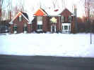 house_snow.jpg (29989 bytes)